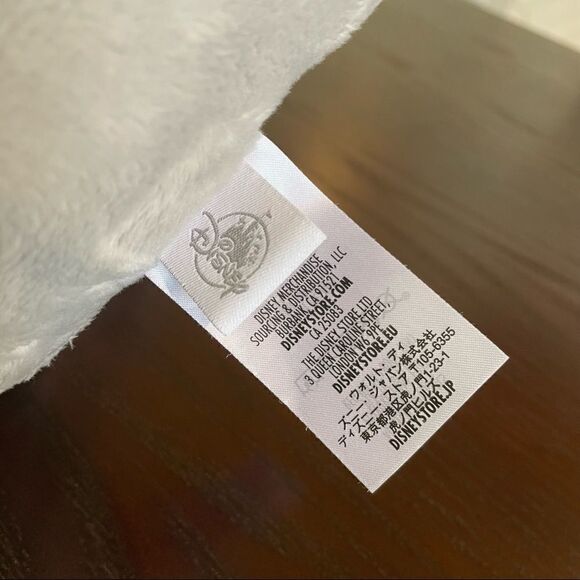 Walt Disney’s Dumbo Plush Toy Disney Japan in Good Condition Elephant Stuffy - Picture 3 of 5